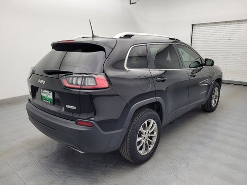 Used 2019 Jeep Cherokee Latitude Plus w/ Comfort/Convenience Group image 9