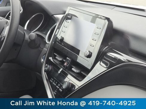 Used 2024 Toyota Camry LE image 18