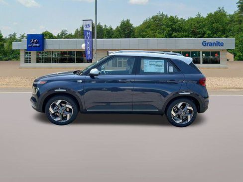 New 2026 Hyundai Venue SEL FWD image 9