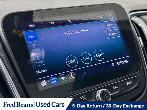 Used 2019 Chevrolet Malibu LT w/ Leather Package image 16