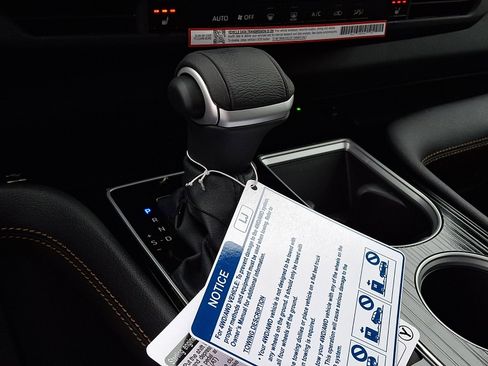 New 2026 Toyota Sienna XLE Woodland Edition image 10