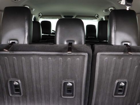 Used 2023 Nissan Pathfinder SL w/ Lighting Package (N92) image 30