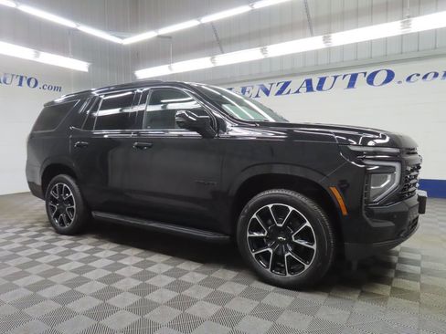Used 2025 Chevrolet Tahoe RST w/ Comfort Package AWD/4WD image 3