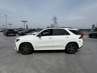 Used 2024 Mercedes-Benz GLE 450e 4MATIC video 2