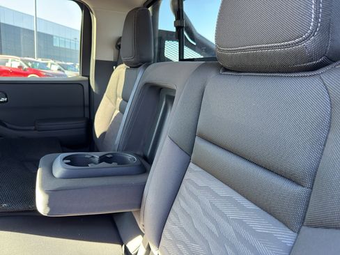 Certified 2024 Nissan Frontier SV w/ Hardbody Edition image 33