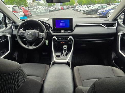 Used 2024 Toyota RAV4 LE AWD/4WD image 14