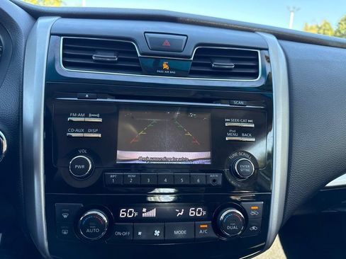 Used 2013 Nissan Altima 2.5 SV FWD image 24