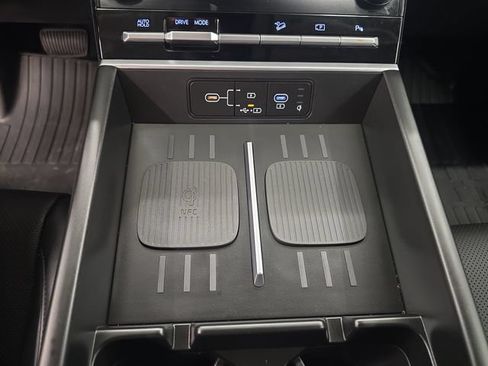 Used 2025 Hyundai Santa Fe SEL FWD image 25