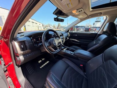 Used 2023 Nissan Pathfinder Platinum w/ Cargo Package