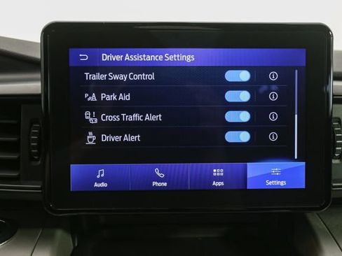 Used 2023 Ford Explorer XLT AWD/4WD image 24