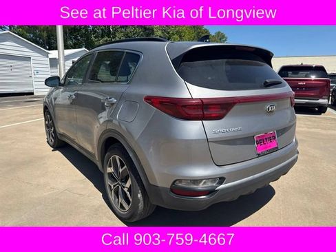 Used 2022 Kia Sportage EX w/ EX Technology Package FWD image 3