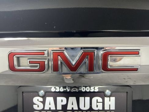 Certified 2021 GMC Yukon XL SLT w/ SLT Premium Package AWD/4WD image 31