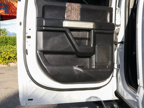 Used 2019 Ford F250 Lariat w/ Lariat Value Package image 43