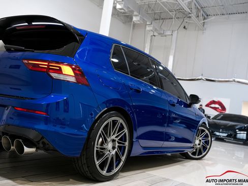 Used 2024 Volkswagen Golf R 4-Door AWD/4WD image 40
