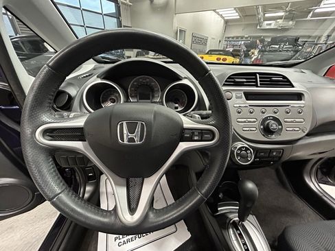 Used 2009 Honda Fit Sport image 9