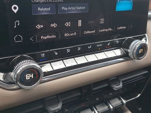 Certified 2023 GMC Canyon Denali AWD/4WD image 18