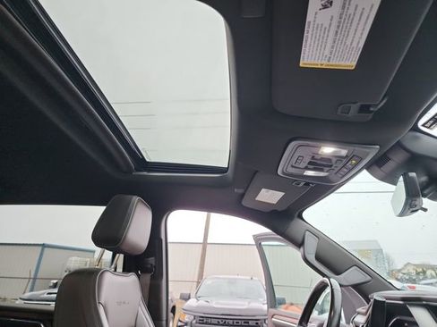 Used 2024 GMC Sierra 2500 Denali w/ Denali Reserve Package image 16