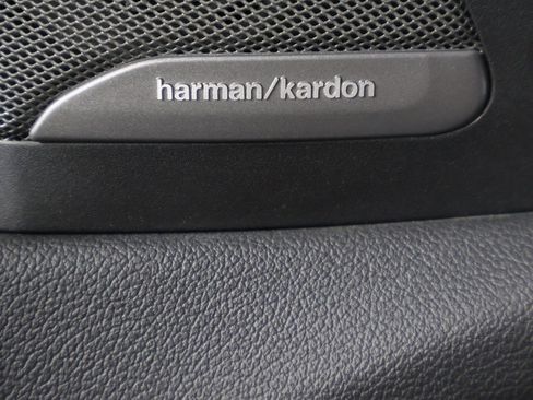 Used 2022 BMW X7 xDrive40i w/ M Sport Package image 55