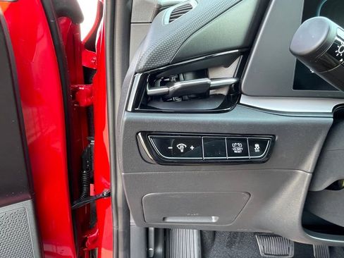 New 2026 Kia Niro LX image 12