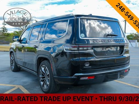 Used 2022 Jeep Grand Wagoneer Series III w/ Rear Seat Video Group 1 AWD/4WD image 8
