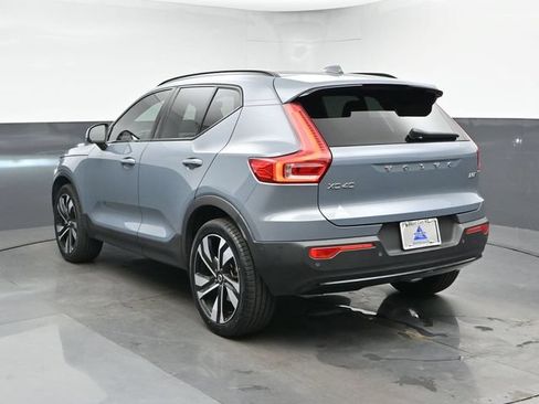Used 2023 Volvo XC40 B5 Ultimate w/ Protection Package Premier AWD/4WD image 8