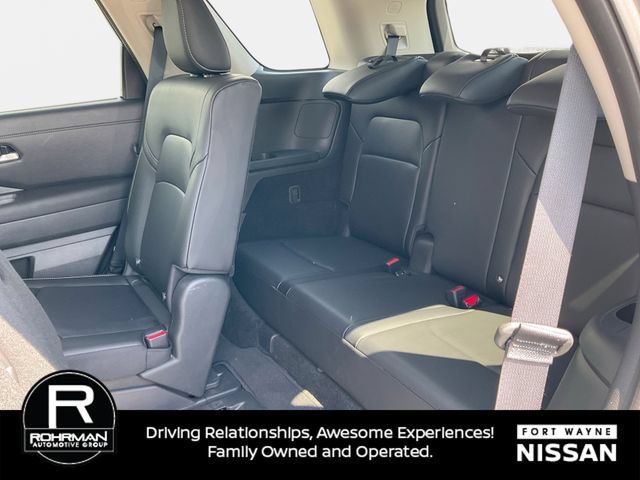 Certified 2025 Nissan Pathfinder SL AWD/4WD image 32