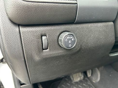 Used 2022 GMC Canyon Elevation w/ Elevation Premium Package image 16