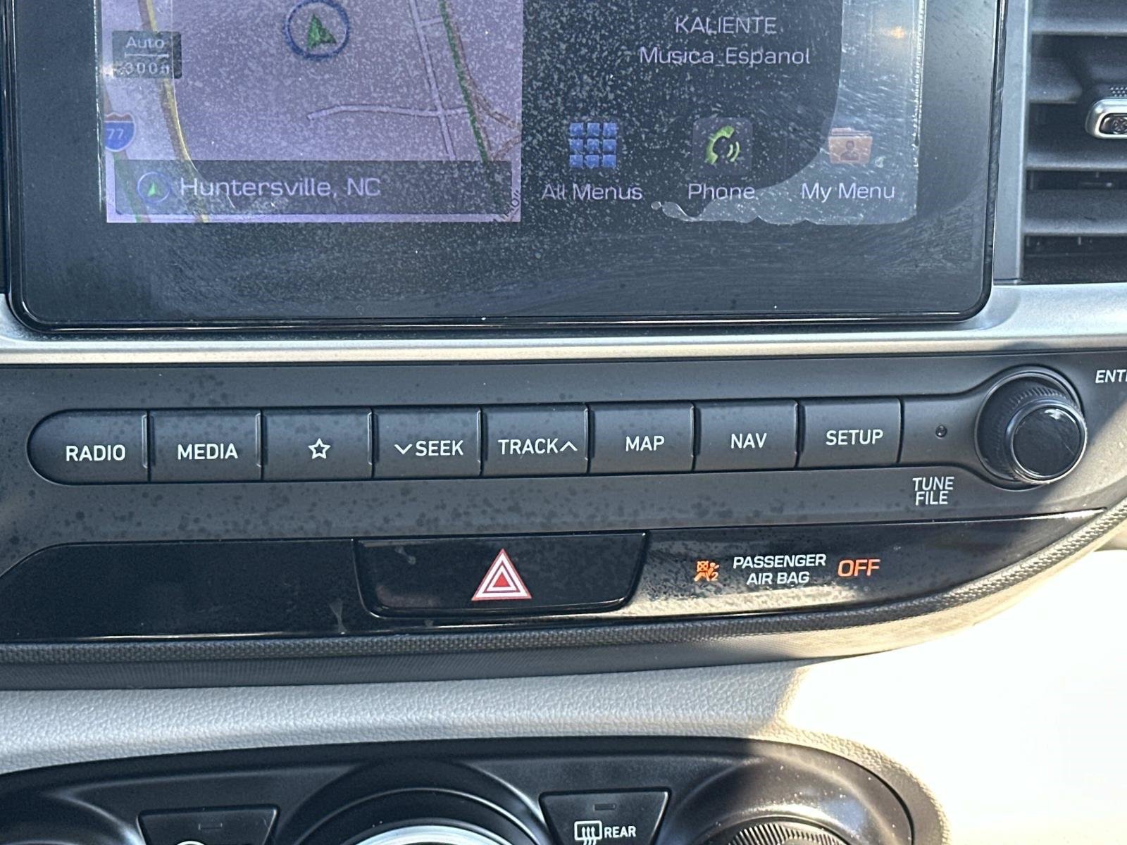 Used 2020 Hyundai Venue SEL w/ Convenience + Premium Package FWD image 29