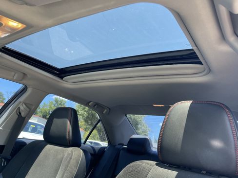 Used 2017 Toyota Camry XSE w/ Moonroof Package FWD image 9