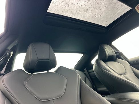 Used 2018 INFINITI Q60 3.0t Luxe w/ Sensory Package 3.0T Luxe AWD/4WD image 15