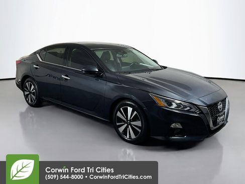 Used 2019 Nissan Altima 2.5 SL image 1