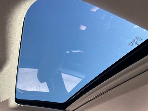 New 2025 Nissan Sentra SV image 7