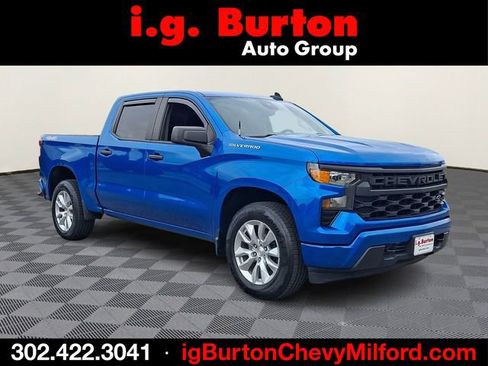 Used 2023 Chevrolet Silverado 1500 Custom AWD/4WD image 1