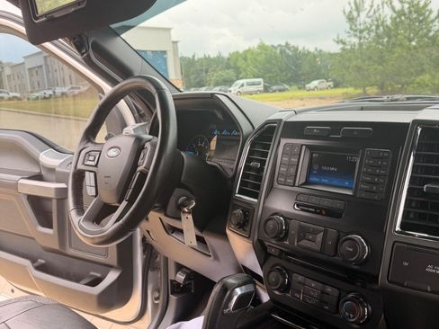 Used 2015 Ford F150 XLT w/ Equipment Group 301A Mid AWD/4WD image 30