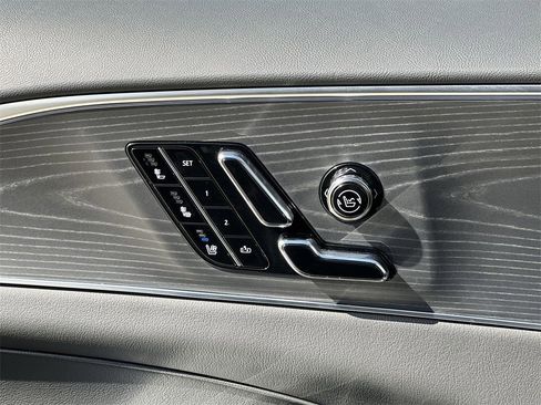 New 2025 Cadillac Lyriq Sport image 23