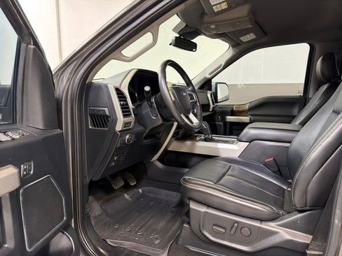 Used 2019 Ford F150 Lariat w/ Equipment Group 502A Luxury image 11