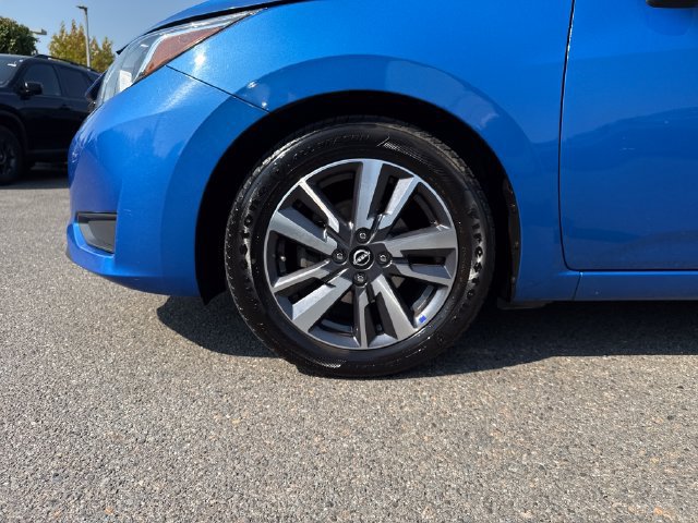 Used 2023 Nissan Versa SV FWD image 25