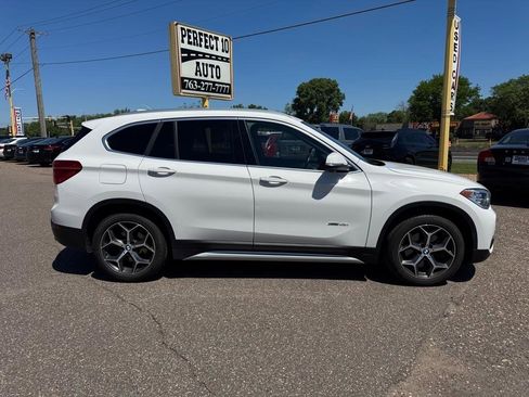 Used 2018 BMW X1 xDrive28i AWD/4WD image 3