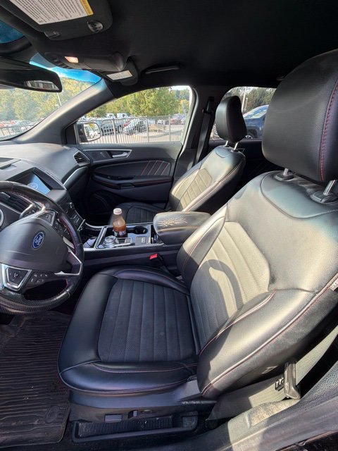Used 2020 Ford Edge ST-Line w/ Cold Weather Package AWD/4WD image 5