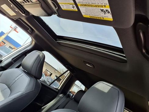 New 2026 Subaru Outback Touring AWD/4WD image 8