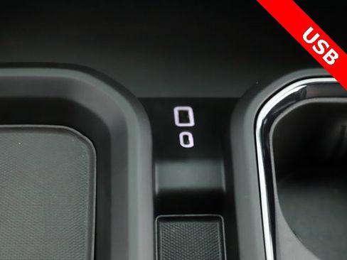 Used 2025 GMC Sierra 2500 AT4 w/ AT4 Premium Plus Package image 27