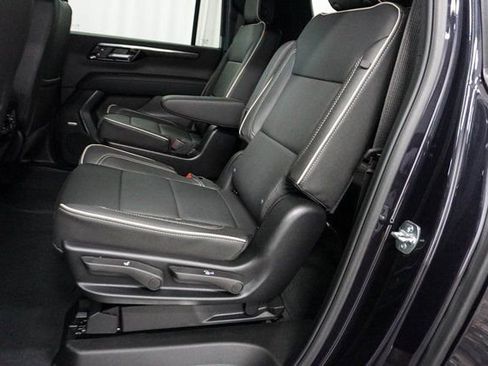 New 2026 Chevrolet Suburban Premier image 15