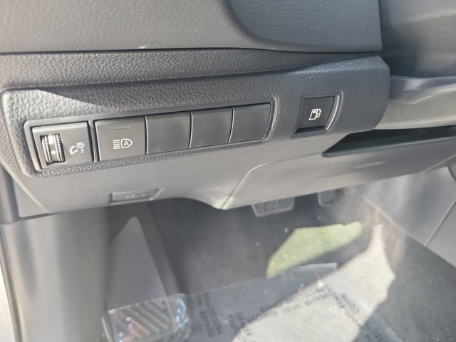 Used 2026 Toyota Corolla LE FWD image 24