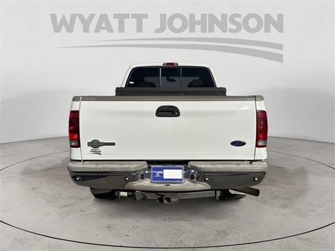Used 2005 Ford F350 Lariat image 4