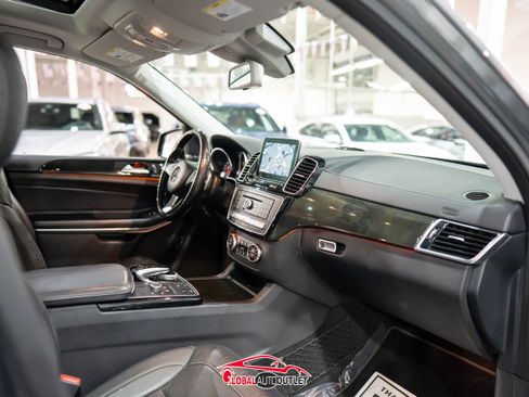 Used 2018 Mercedes-Benz GLS 550 4MATIC w/ Driver Assistance Package image 15