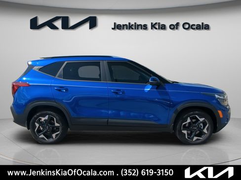 Certified 2025 Kia Seltos S image 4