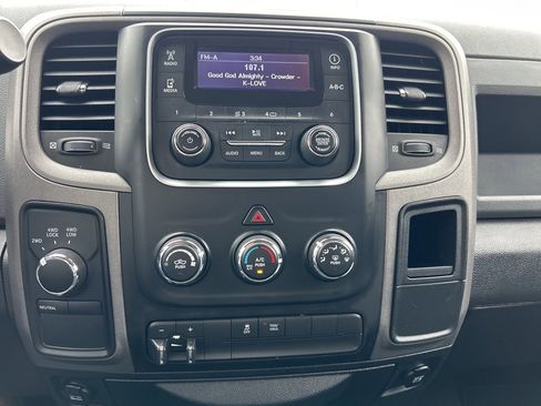 Used 2017 RAM 1500 ST w/ SXT Appearance Group image 15