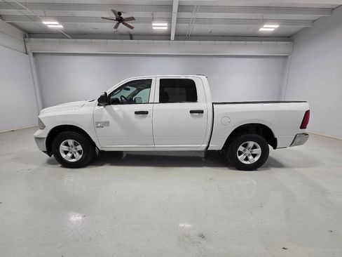 Used 2022 RAM 1500 Tradesman w/ Chrome Appearance Group AWD/4WD image 6