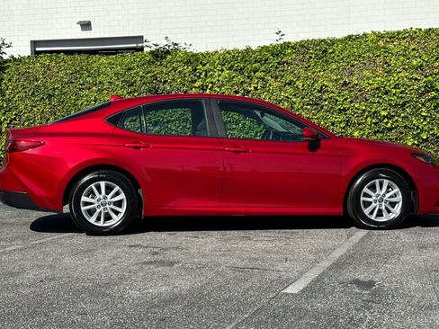 Used 2025 Toyota Camry LE FWD image 3