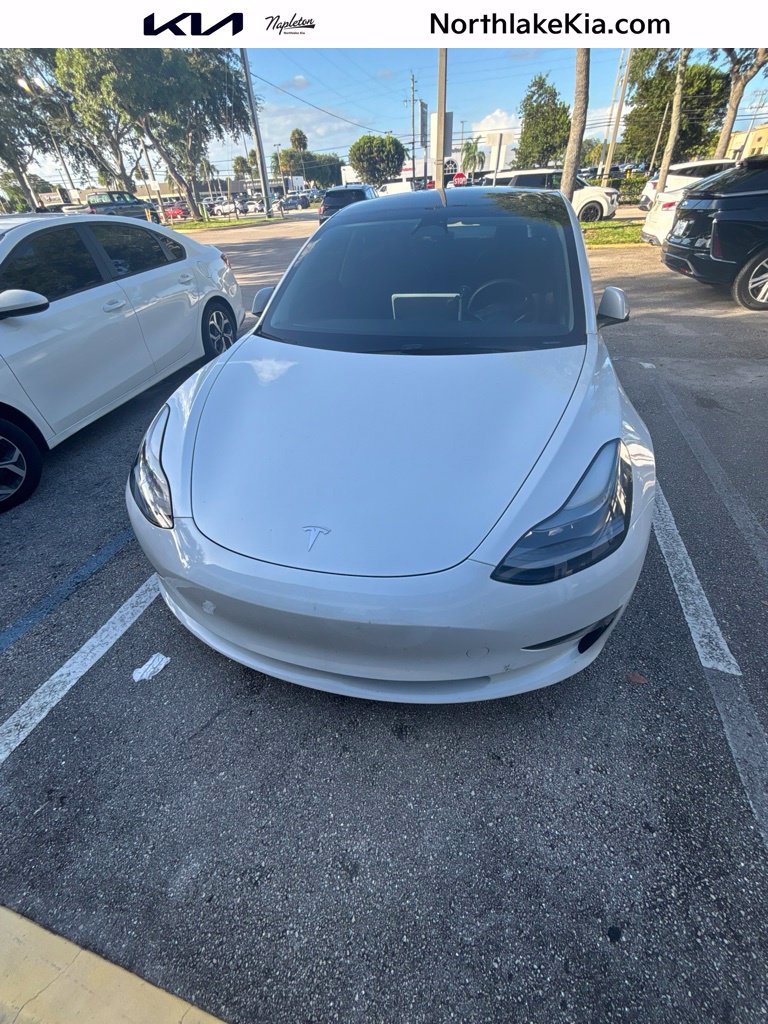 Used 2023 Tesla Model 3 Standard Range RWD image 1